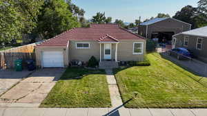 Photo 1 of 584 E MAPLE ST
