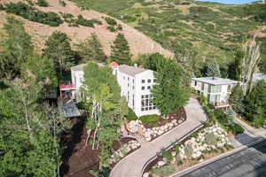Photo 4 of 2093 S LAKELINE DR