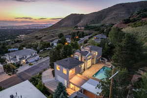 Photo 1 of 2093 S LAKELINE DR