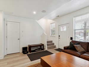 Photo 5 of 335 E PARK BLVD