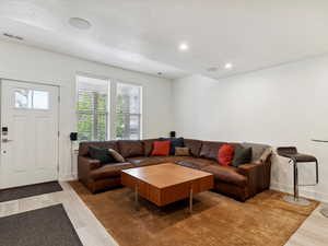 Photo 3 of 335 E PARK BLVD