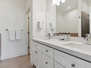 Photo 16 of 335 E PARK BLVD