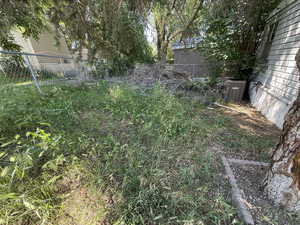 View of yard featuring cooling unit