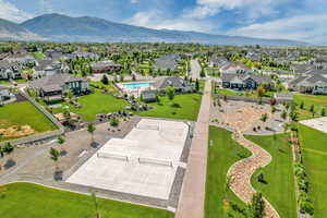 HOA pickleball courts.