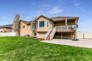 Large patio area with double gate access.