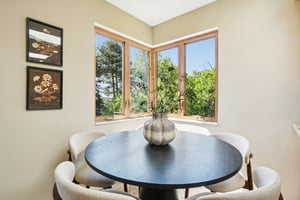 Breakfast nook