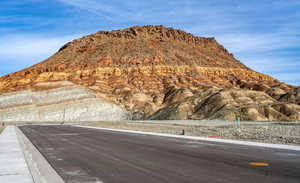 RED ROCK BEAUTYNature Meets NeighborhoodNestled against Red Cliffs Desert Preserve. Enjoy daily views of protected red rock formations