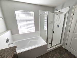 Master bathroom with garden tub & shower