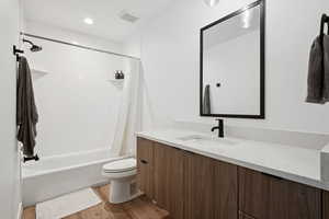 Secondary Bedroom 2 Ensuite Bath