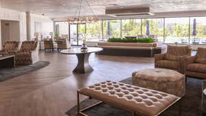 Common area with ornamental molding