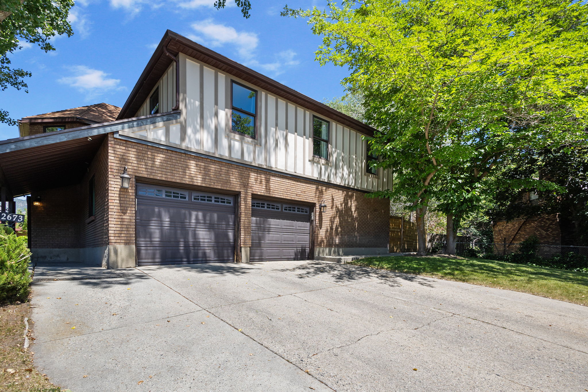 2673 E Toni Circle