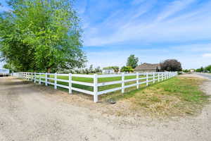 View of dirt / gravel road