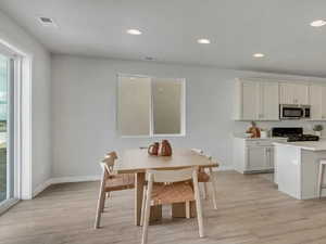 Same plan with staging furniture