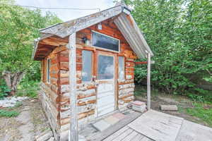 Log Cabin