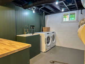 Laundry area with independent washer and dryer