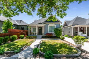 Bungalow with a porch
