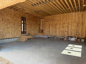 Miscellaneous room with concrete flooring