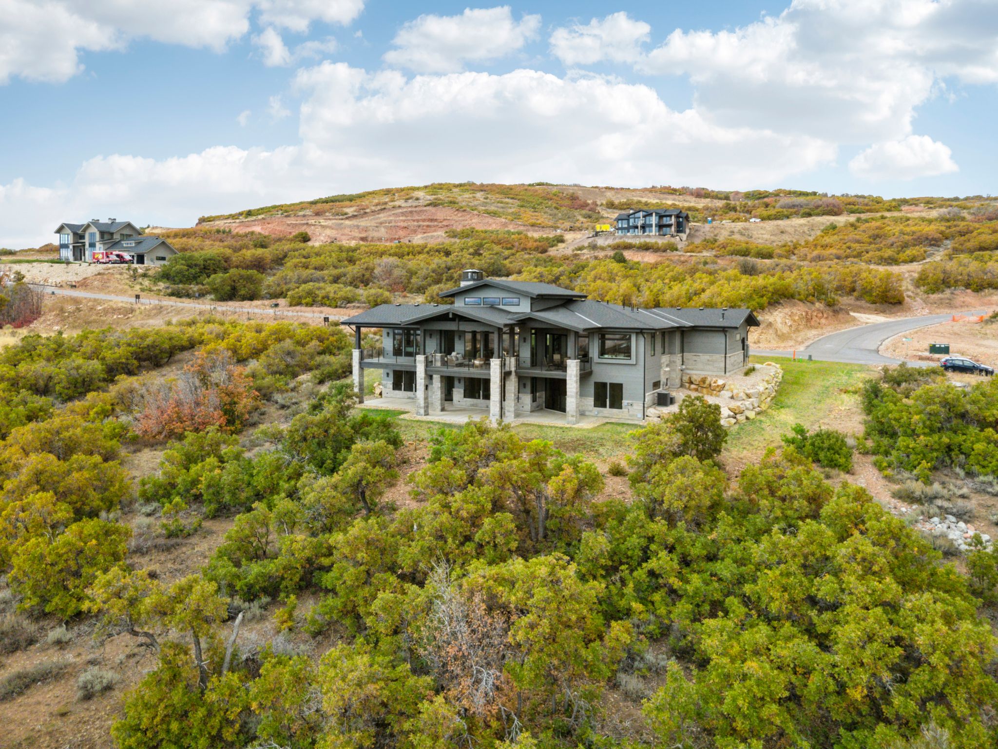 Aerial view of property and surrounding area