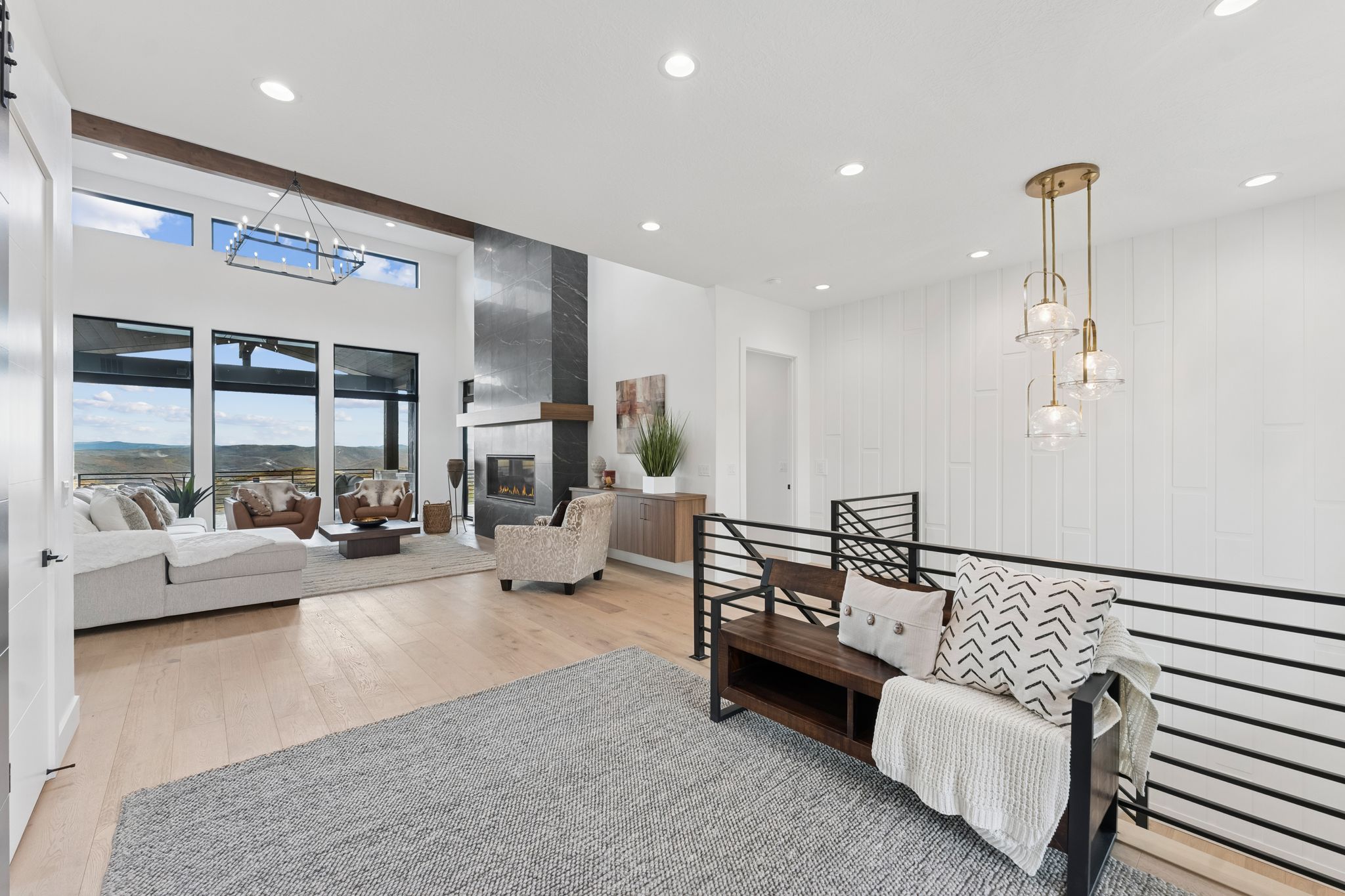 Common area featuring recessed lighting