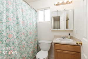 Upstairs bathroom 2