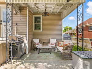 View of patio / terrace with area for grilling