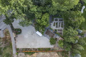 Aerial view of property and surrounding area