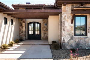 Pictures of home with similar finishes