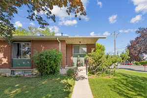 1440 Vineway