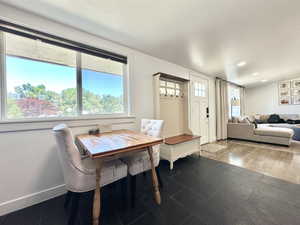 Kitchen dining and amazing views!