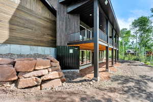 View of side of home