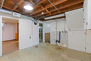 Laundry/storage