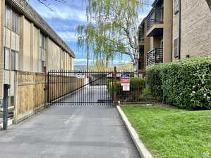 Private (Code only) access gate