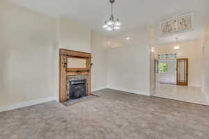 Living room with 10 foot+ ceilings