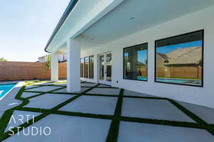 View of patio / terrace with french doors