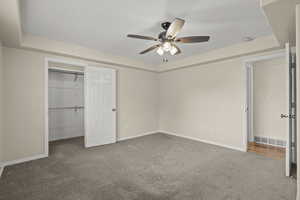 Master bedroom (angle 2)