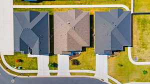 Bird's eye view - middle home