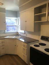 Main floor kitchen