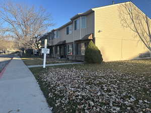 View of home's exterior