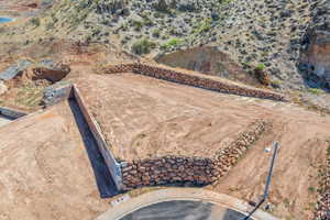 Aerial view of property and surrounding area