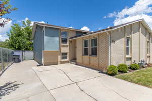 Front view of twin home