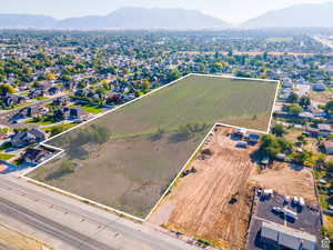 View of property location with property parcel outlined and a mountainous background