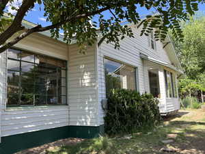 View of home's exterior