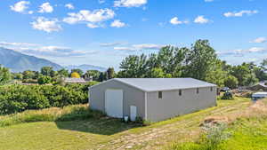 View of outdoor structure with a mountain view
