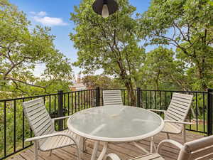 Deck with outdoor dining area