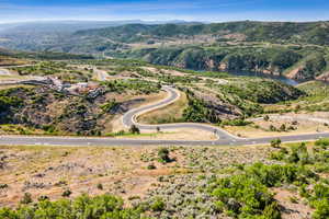 Bird's eye view of a water and mountain view