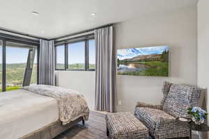 Bedroom featuring recessed lighting