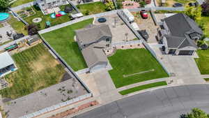 RV Parking has fresh GRAVEL, not grass.