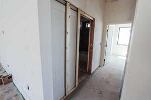Hall with plenty of natural light