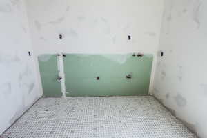 Master Bath--soon-to-be vanity space