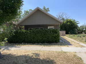 View of home's exterior
